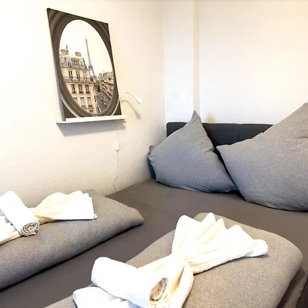 Messeapartment Fuer 4 Gaeste Mit Kostenlosen Parkplaetzen *