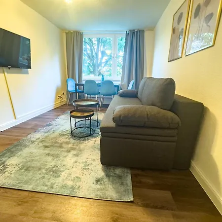 Messeapartment Fuer 4 Gaeste Mit Kostenlosen Parkplaetzen * Hannover
