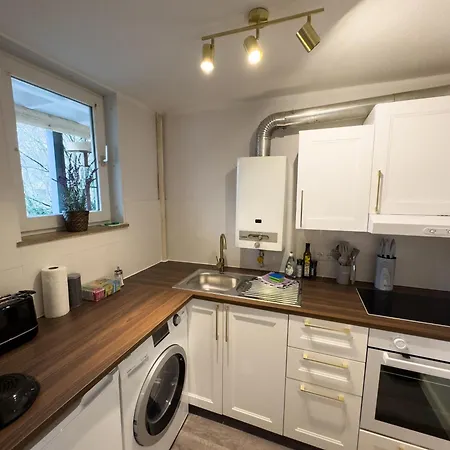 Messeapartment Fuer 4 Gaeste Mit Kostenlosen Parkplaetzen *