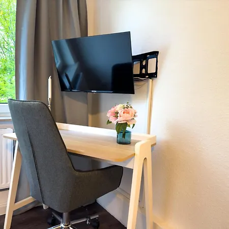 Messeapartment Fuer 4 Gaeste Mit Kostenlosen Parkplaetzen * Hannover