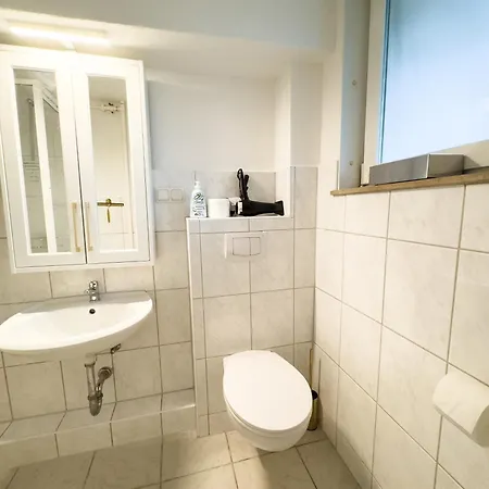 Messeapartment Fuer 4 Gaeste Mit Kostenlosen Parkplaetzen Apartamento *