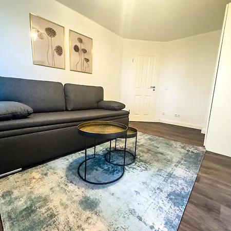 Apartment Messeapartment Fuer 4 Gaeste Mit Kostenlosen Parkplaetzen Hannover
